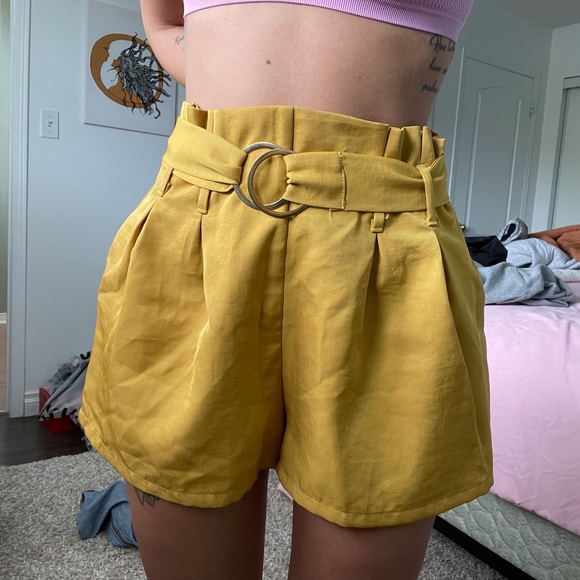 Women’s flowy shorts - Picture 1 of 2